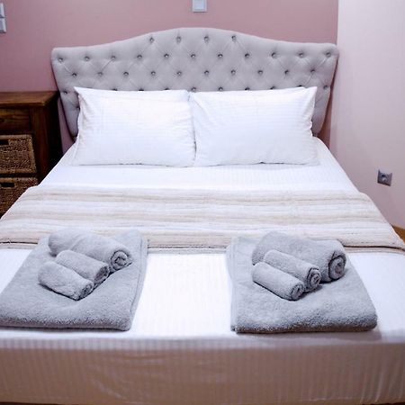 George'S Cozy Apartment In Plaka Atina Dış mekan fotoğraf